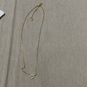 Women’s necklace